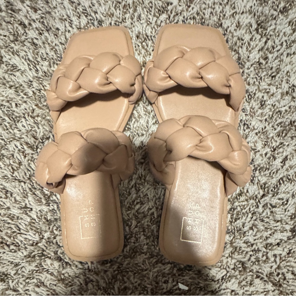 Tan Women’s Sandals size 10
